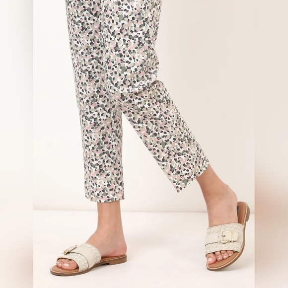 Marks and Spencers Women's Trousers - Picture 9 of 11